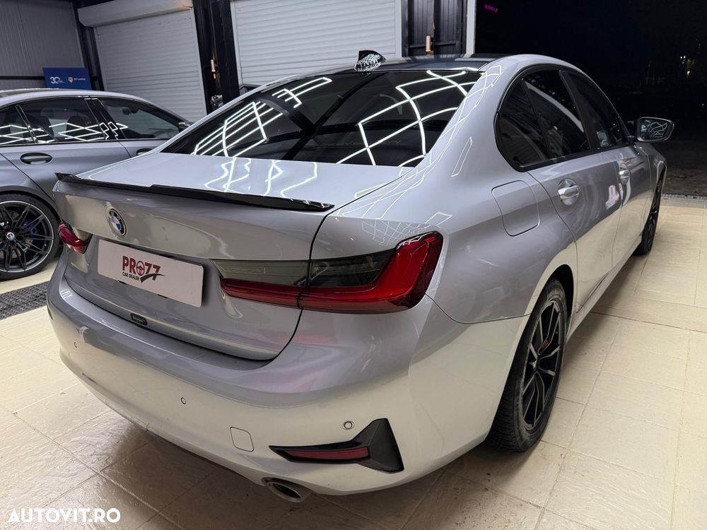 BMW Seria 3 320i AT - 4