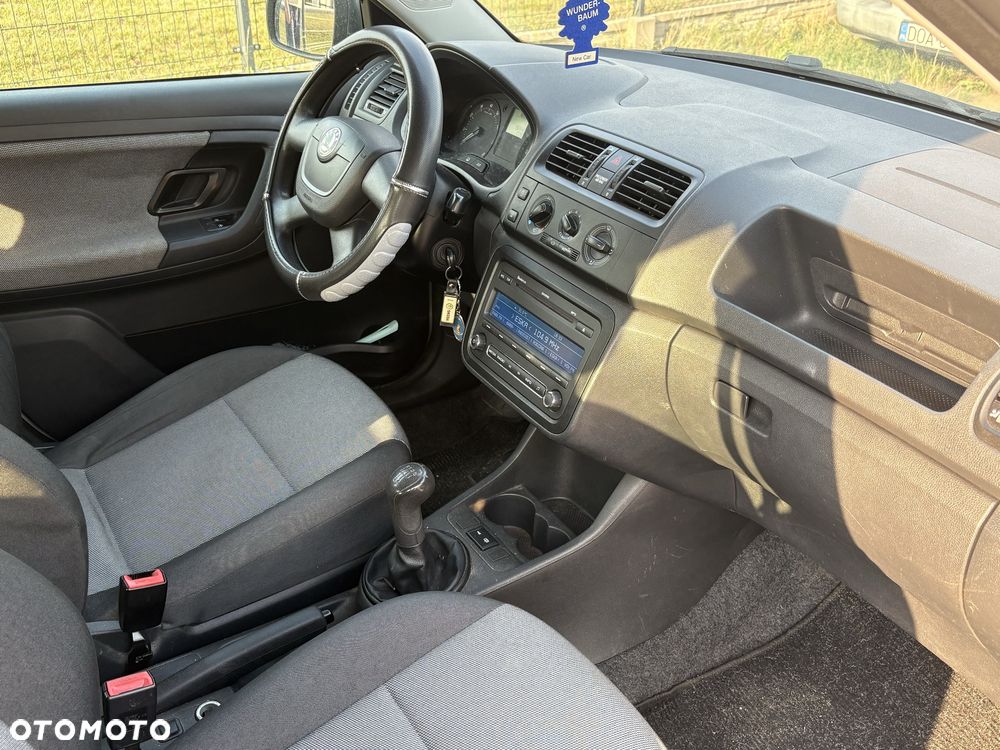 Skoda Fabia - 8