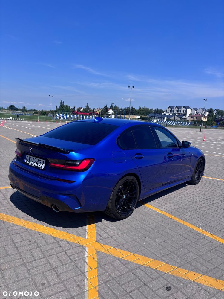 BMW Seria 3 320d M Sport - 8
