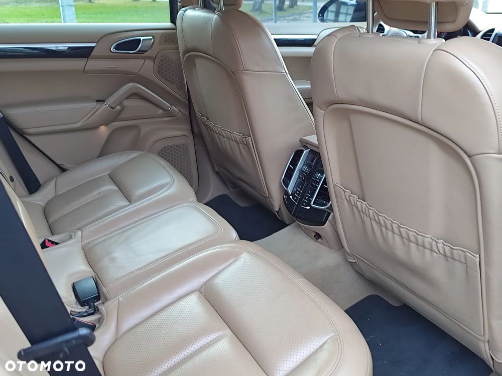 Porsche Cayenne Tiptronic S - 18