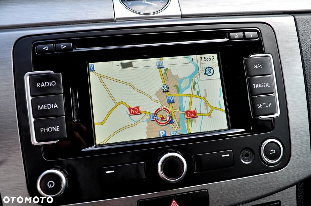 Volkswagen Passat - 24
