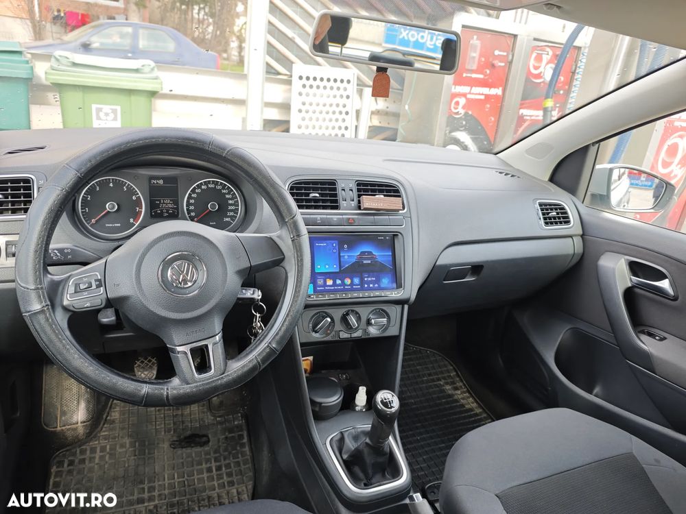 Volkswagen Polo - 4