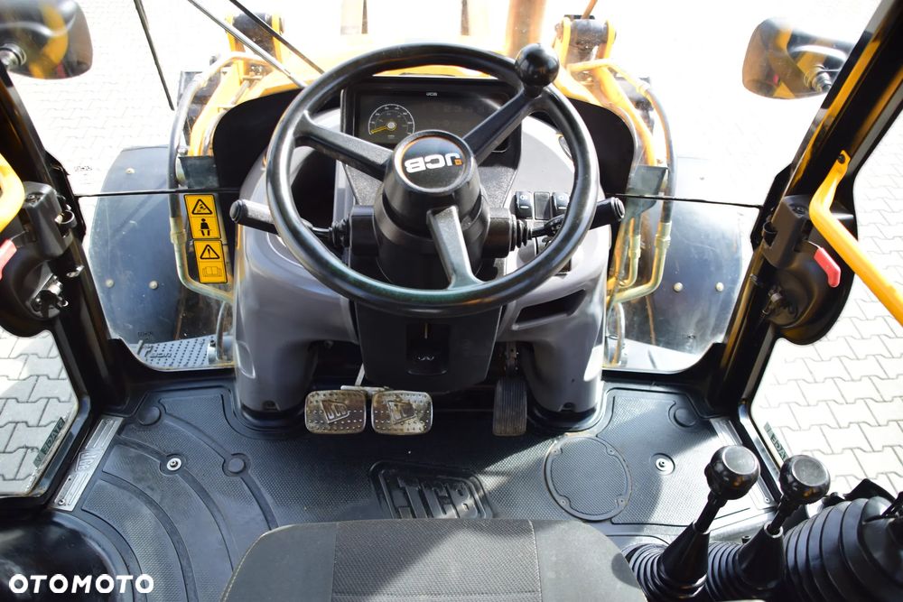 JCB 3CX Sitemaster PLUS - 20