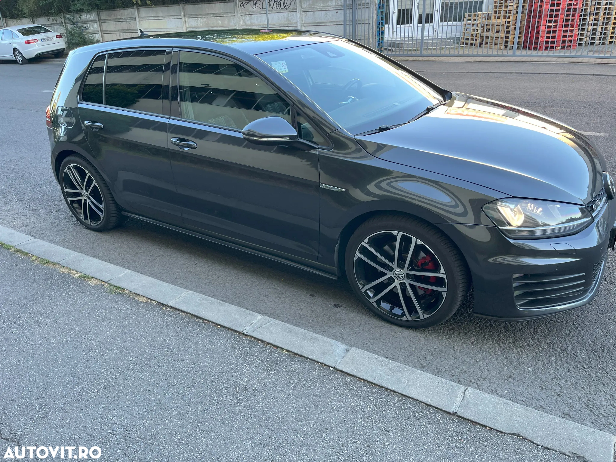 Volkswagen Golf 2.0 TDI DSG GTD - 5