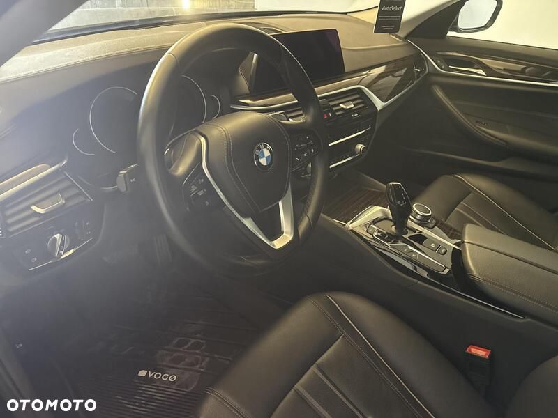 BMW Seria 5 - 10