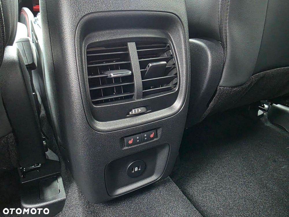 Ford Kuga - 31