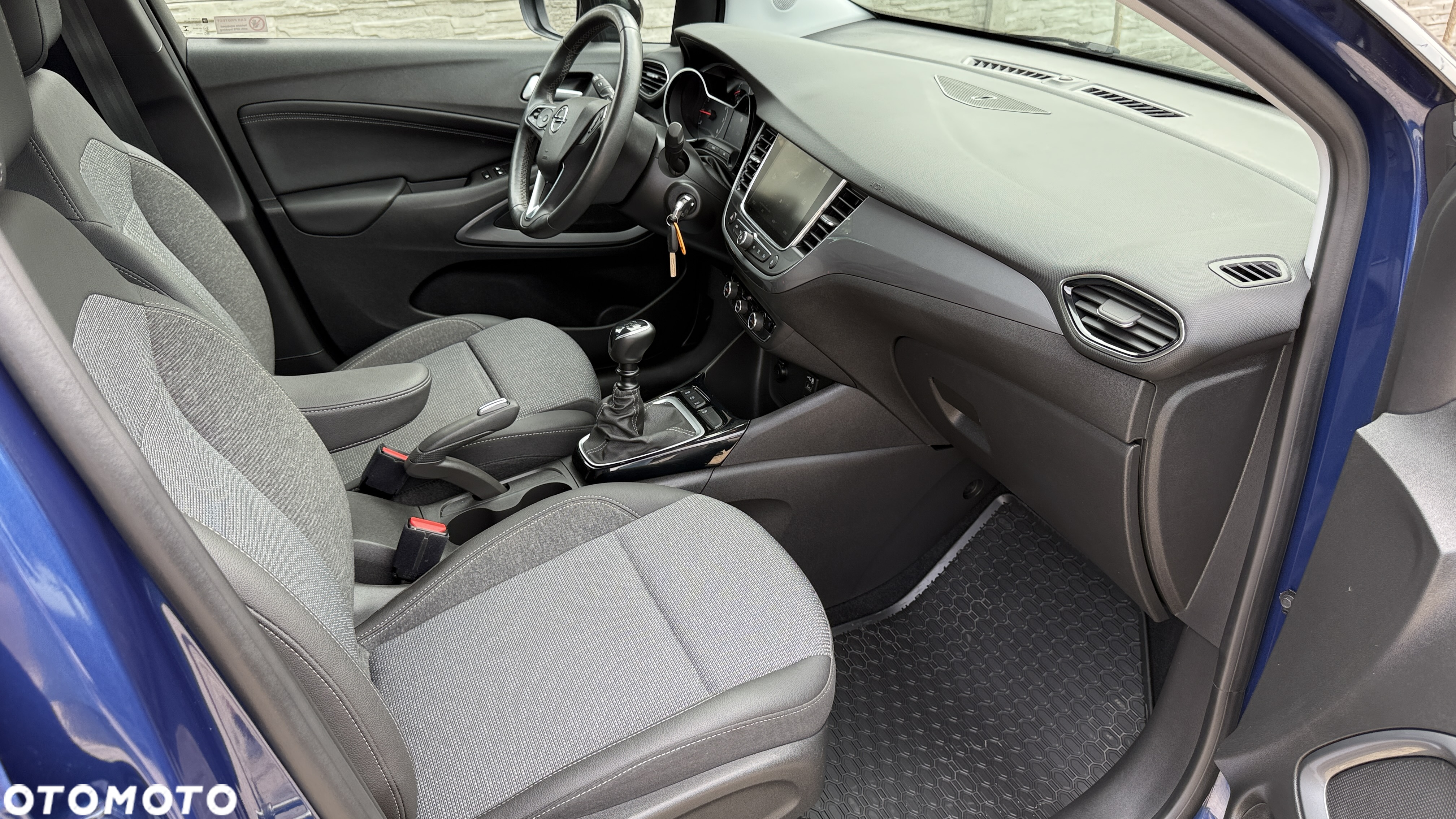 Opel Crossland X - 10
