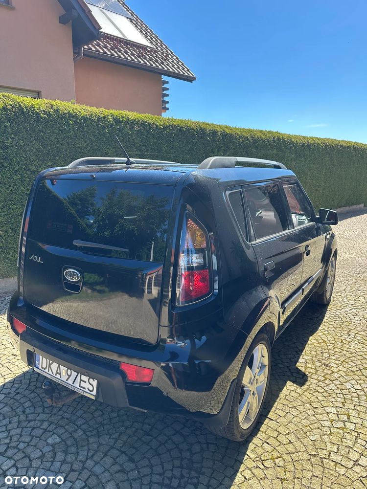 Kia Soul 1.6 CRDI M - 11