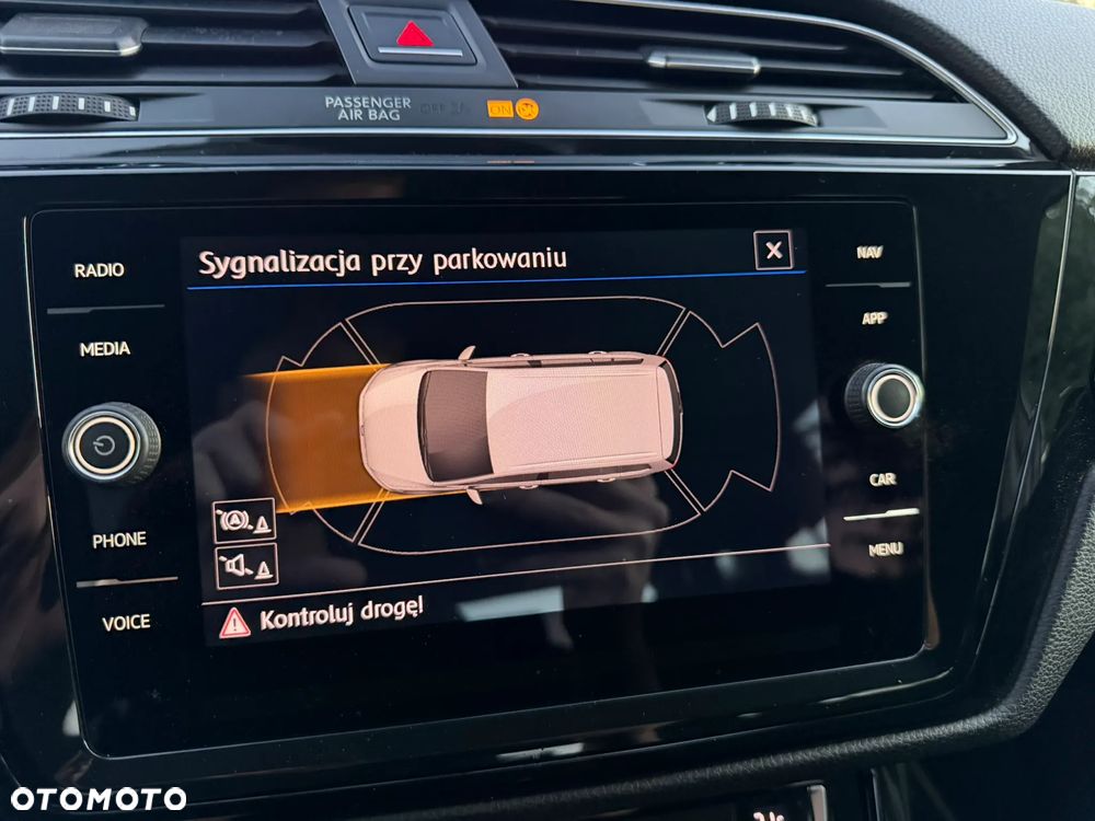 Volkswagen Touran - 18