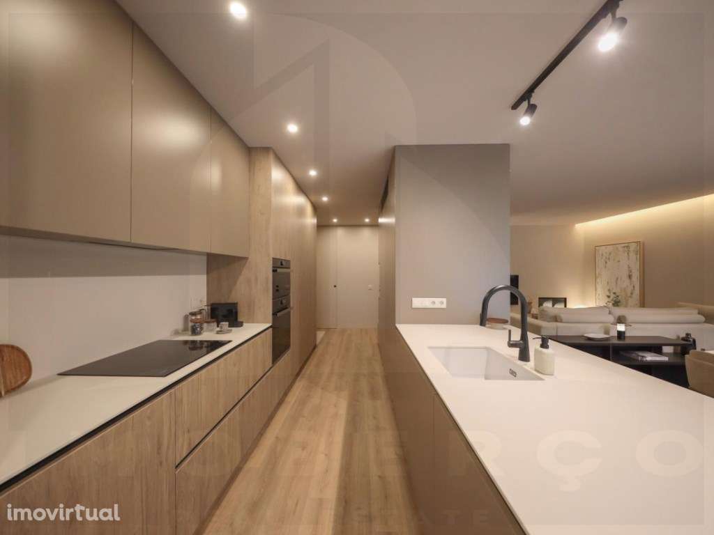 Magnifico apartamento T3, em zona nobre da cidade - Grande imagem: 3/21