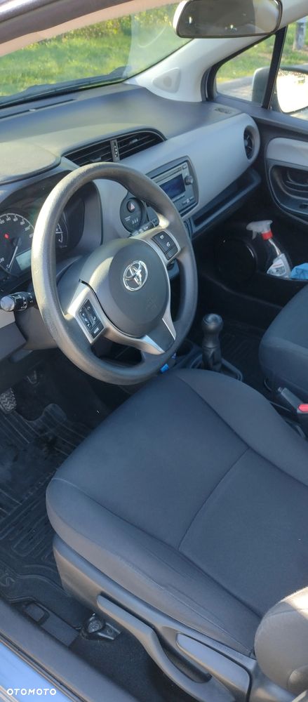 Toyota Yaris 1.0 Active - 10