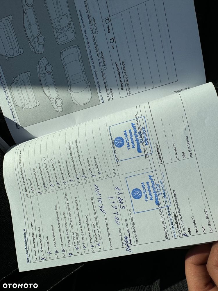 Volkswagen Golf 1.6 TDI BlueMotion Technology Lounge - 35