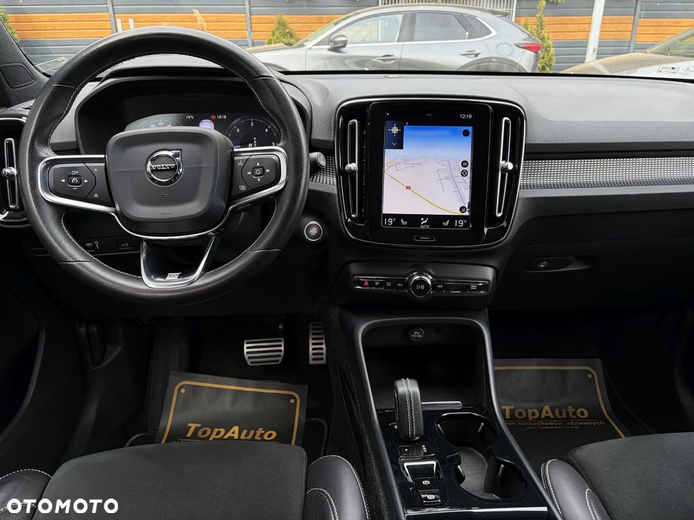 Volvo XC 40 D3 SCR R-Design - 34
