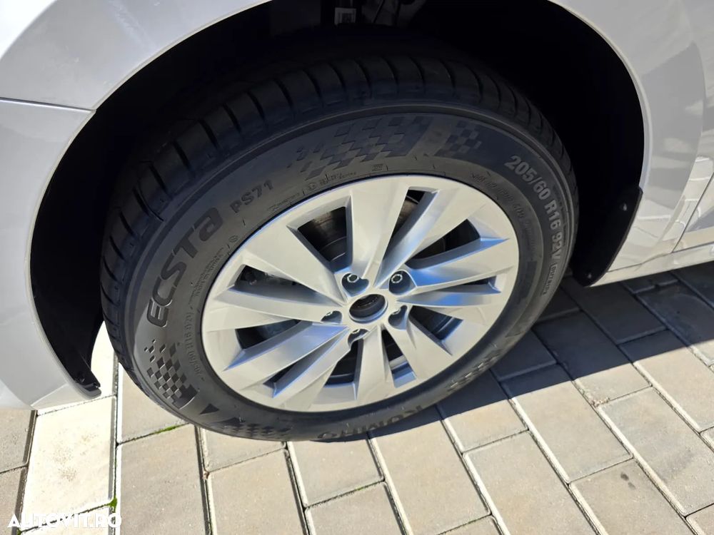 Skoda Octavia 1.5 TSI 150 CP Selection - 12