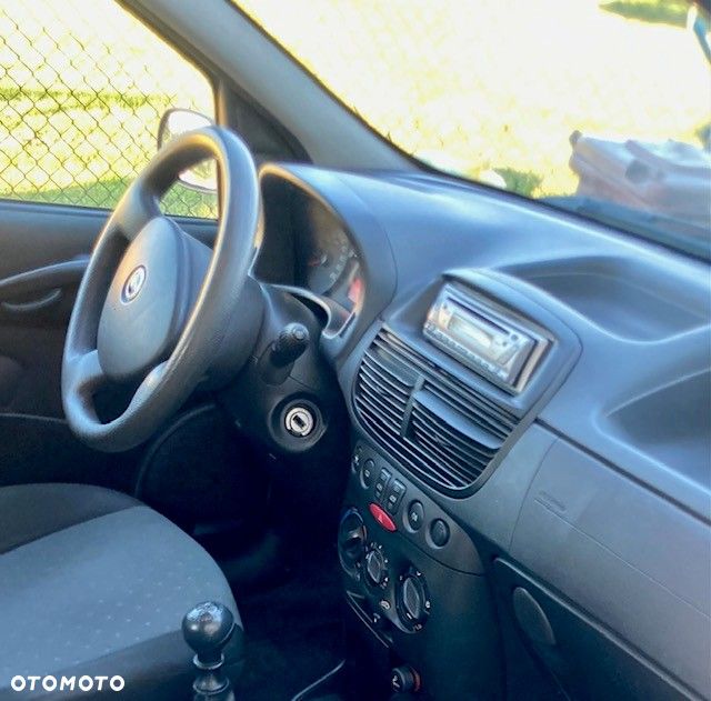 Fiat Punto 1.2 8V Active - 15