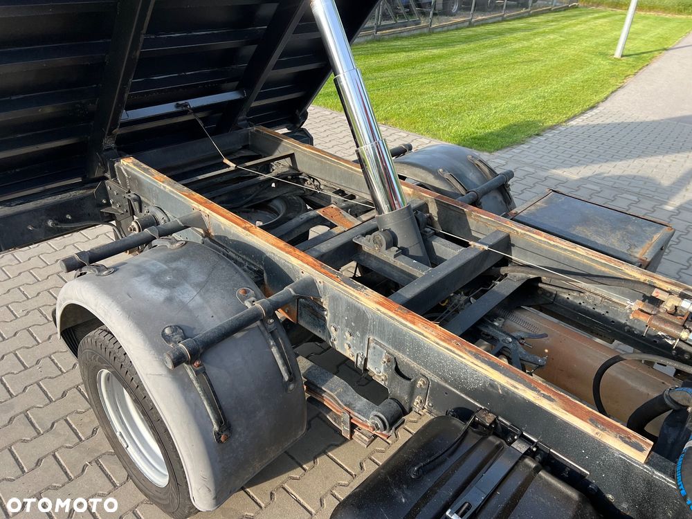 Nissan CABSTAR - 26