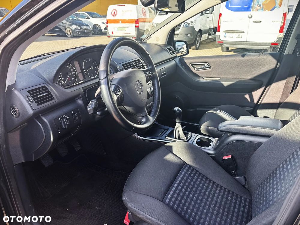 Mercedes-Benz Klasa A 160 Avantgarde - 10
