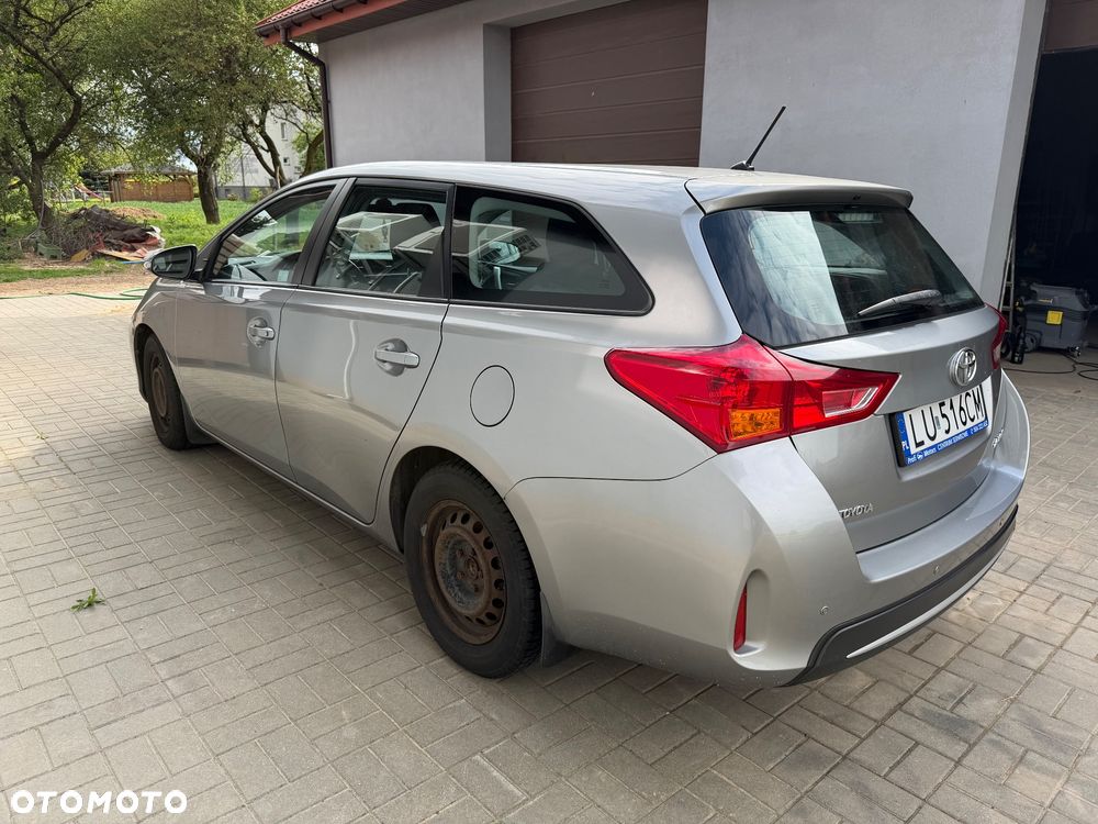 Toyota Auris 1.4 D-4D Active - 15