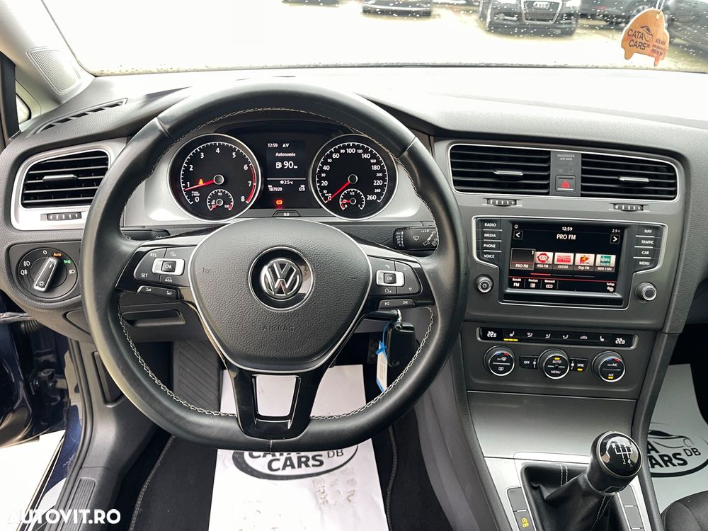 Volkswagen Golf 1.2 TSI BMT Comfortline - 36