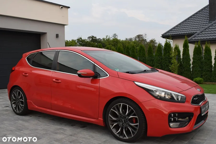 Kia Ceed Cee'd 1.6 T-GDI GT - 31