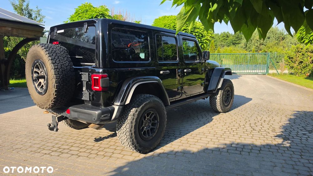 Jeep Wrangler - 4