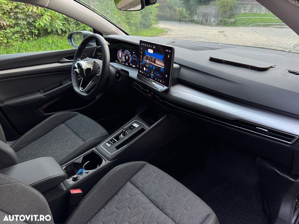 Volkswagen Golf 1.5 eTSI DSG MHEV Advanced - 31
