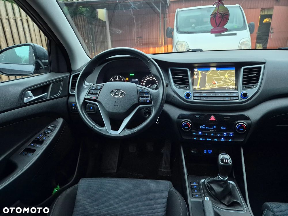 Hyundai Tucson 1.7 CRDI BlueDrive Comfort 2WD - 27