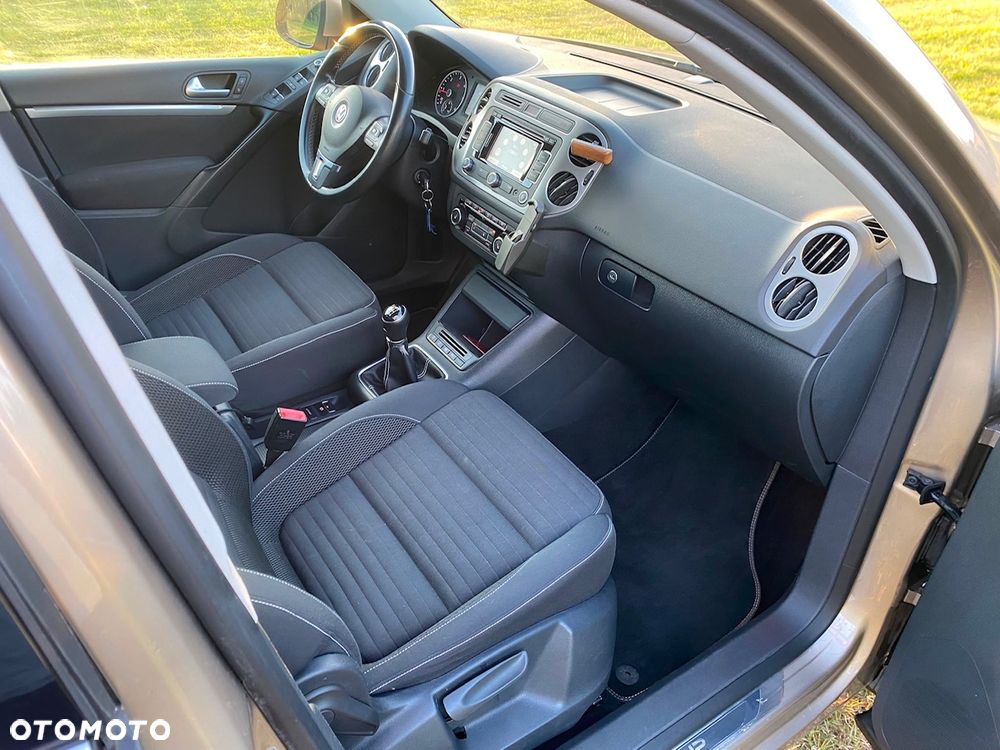 Volkswagen Tiguan 2.0 TDI Perfectline - 11