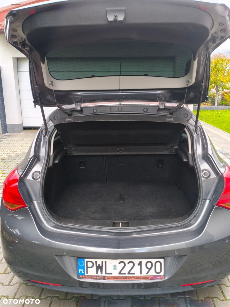 Opel Astra IV 1.7 CDTI Cosmo - 8