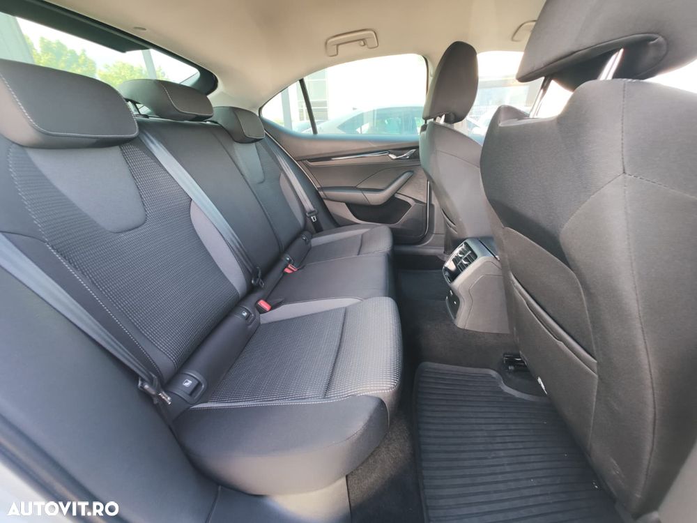 Skoda Octavia 2.0 TDI Ambition - 6