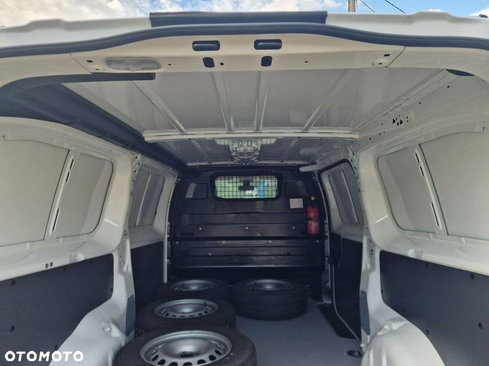Opel Vivaro - 21