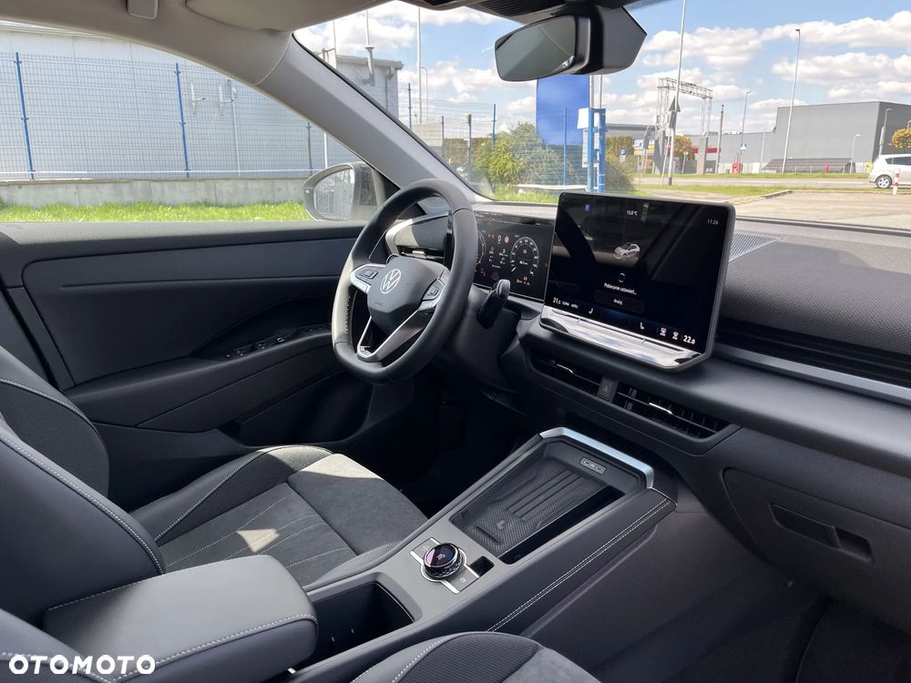 Volkswagen T-Roc 1.5 eTSI Style DSG - 22