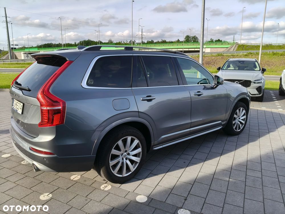 Volvo XC 90 D5 AWD Geartronic Momentum - 2
