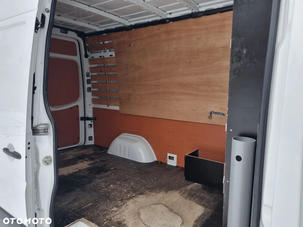 Volkswagen Crafter - 22