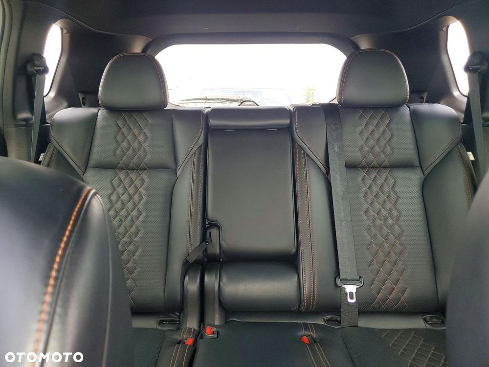Mitsubishi Outlander - 8