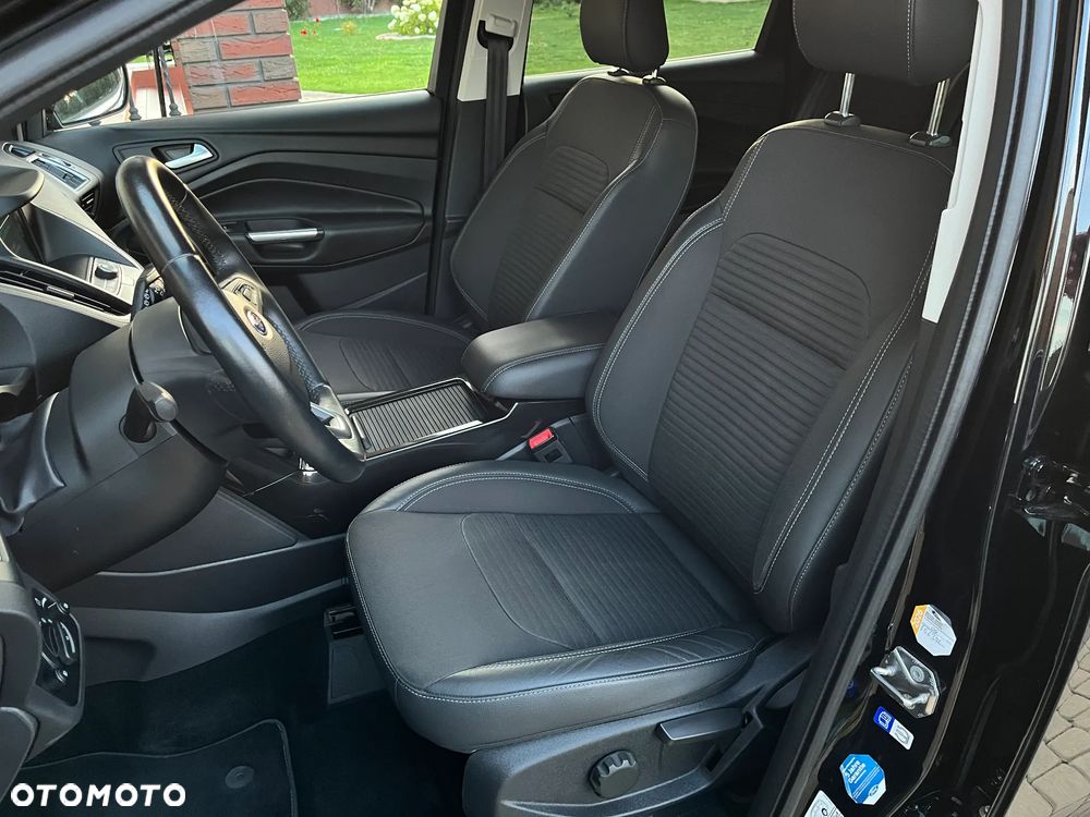Ford Kuga 2.0 TDCi 4x4 Titanium - 20