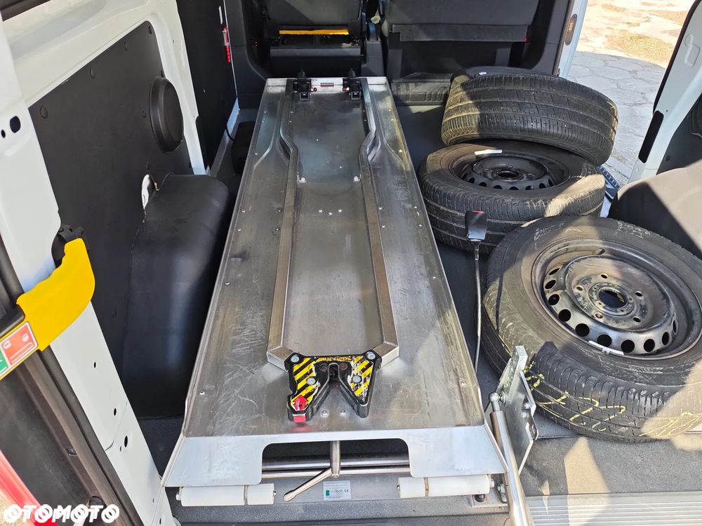 Ford Transit Custom - 17