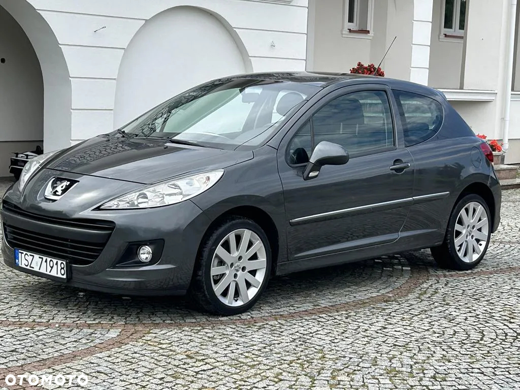 Peugeot 207 - 8