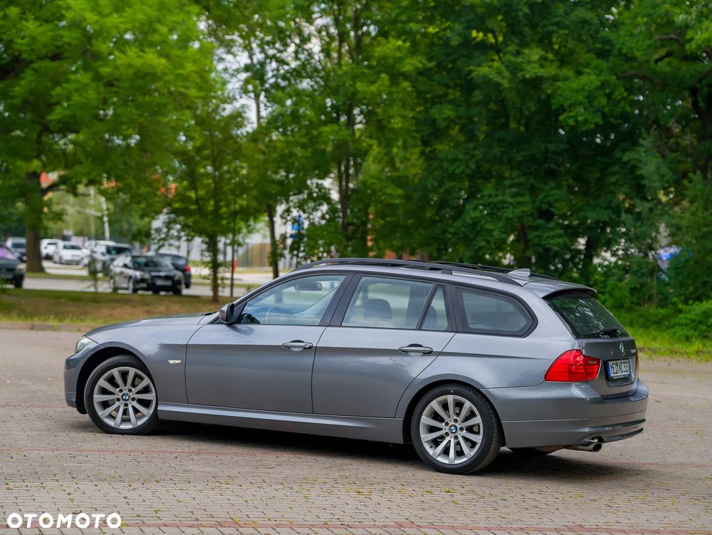BMW Seria 3 320i Edition Exclusive - 5