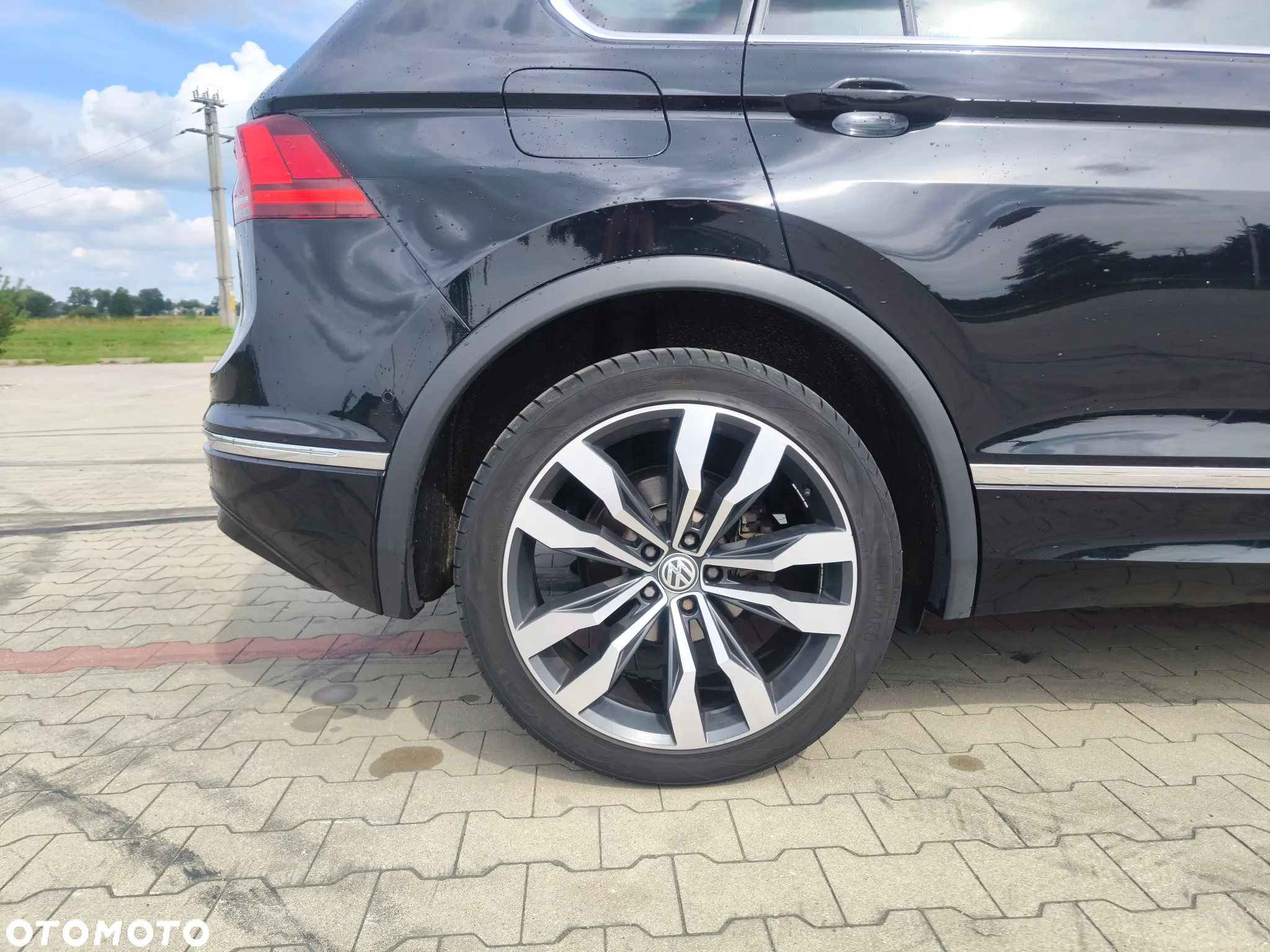 Volkswagen Tiguan 2.0 TDI SCR 4MOTION (BlueMotion Techn.) DSG Highline - 9