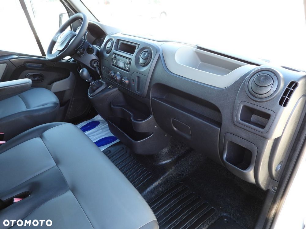 Renault MASTER FURGON BRYGADÓWKA 7 MIEJSC TEMPOMAT KLIMATYZACJA  110KM - 31