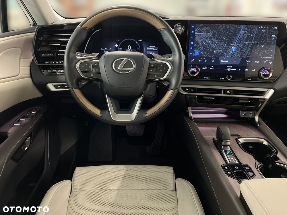 Lexus RX 450h+ Omotenashi - 15