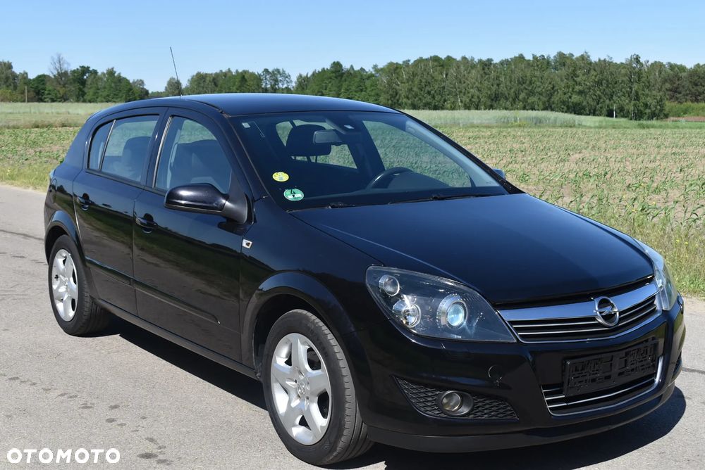 Opel Astra 1.6 Innovation 110 Jahre - 12