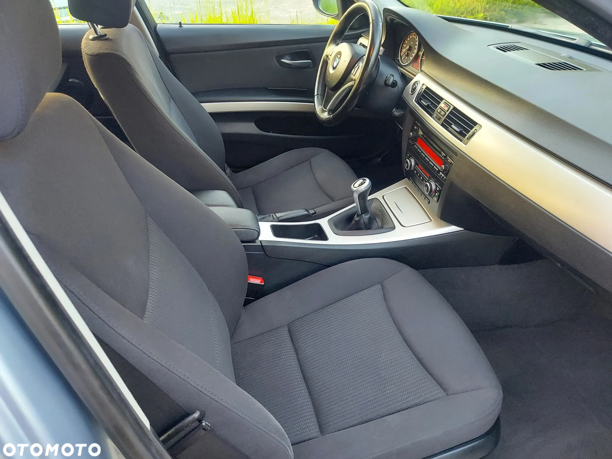 BMW Seria 3 318i - 36