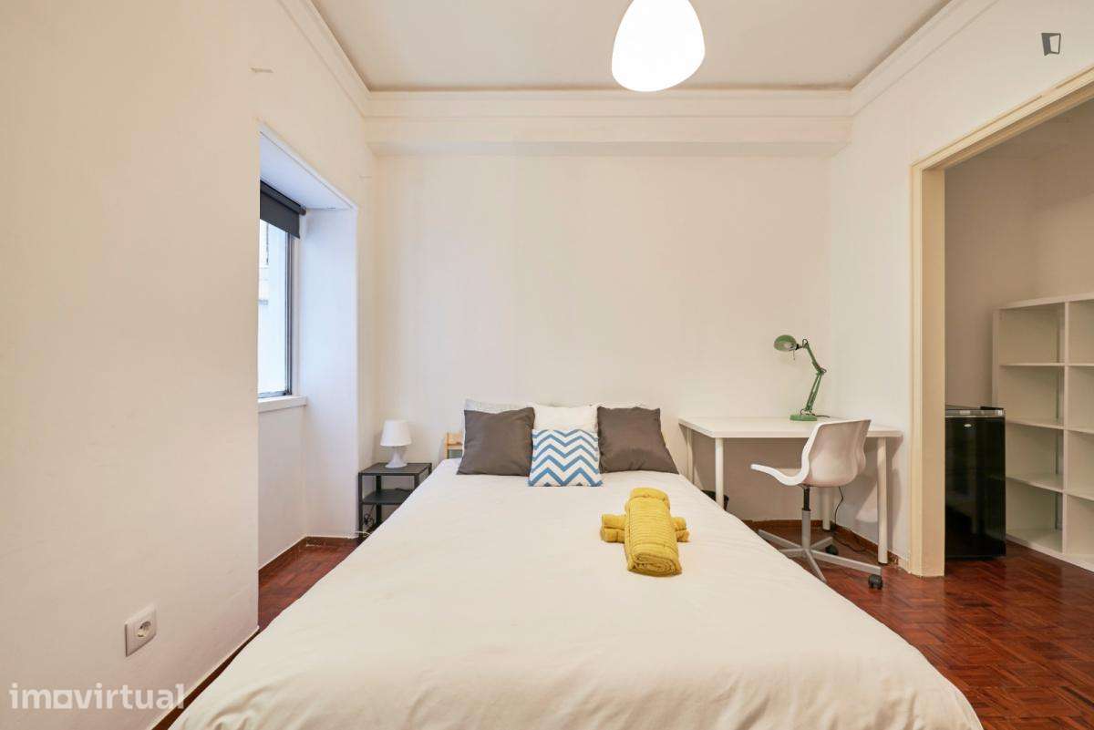 Quarto - localizado em Marquês de Pombal Lisbon - Grande imagem: 2/46