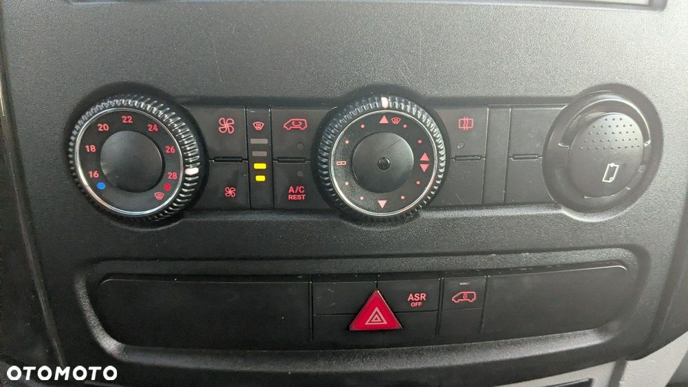 Volkswagen Crafter - 22