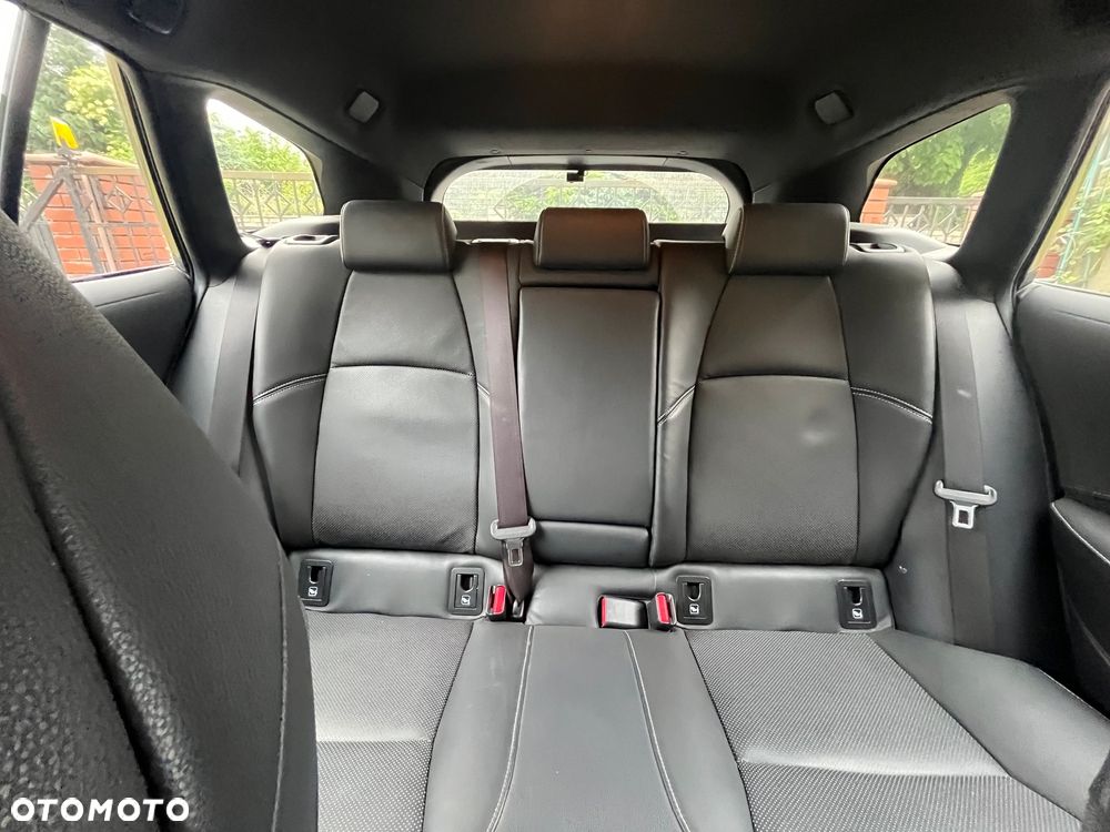 Toyota Corolla - 11