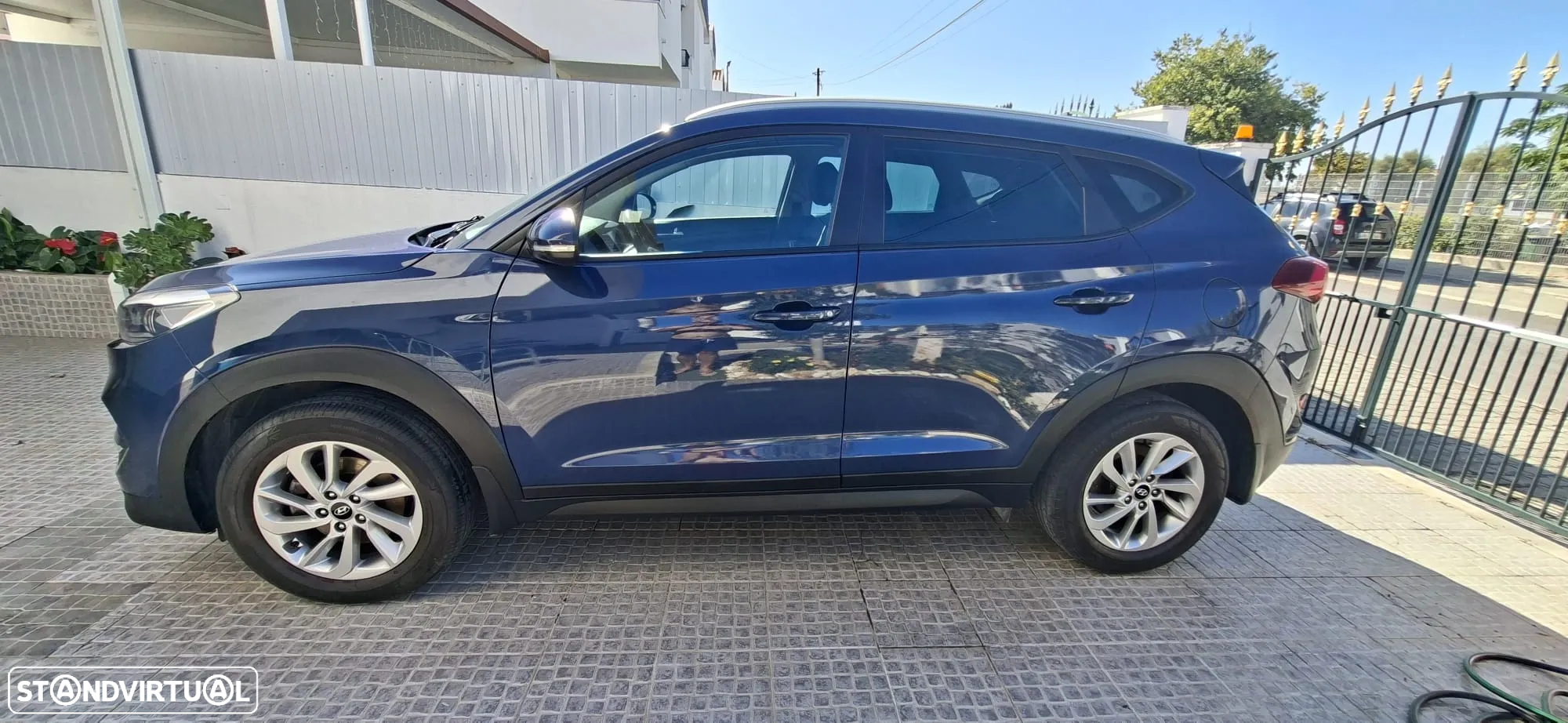 Hyundai Tucson 1.7 CRDi Executive - 12