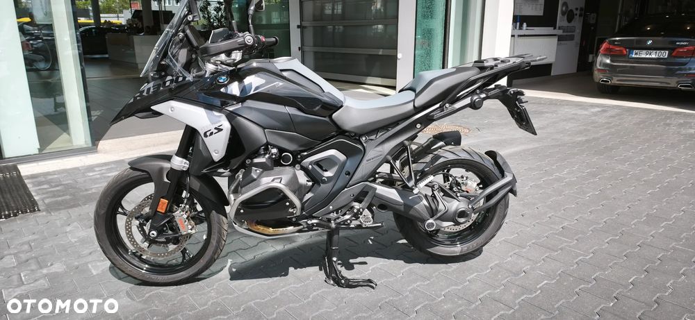 BMW R - 1