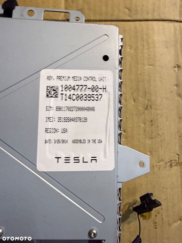 Wyświetlacz główny Tesla Model S Nr. 1004777-00-H. - 3